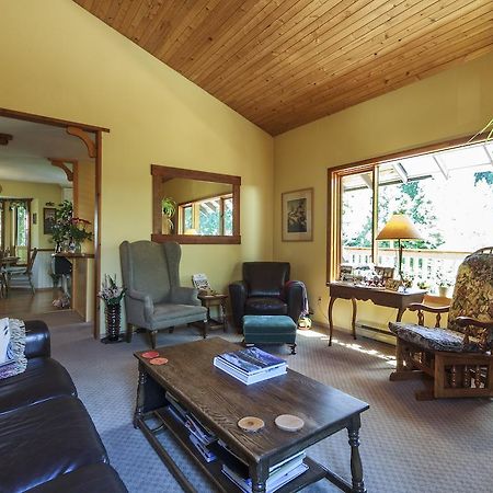 Golden Dreams B&B Whistler Esterno foto